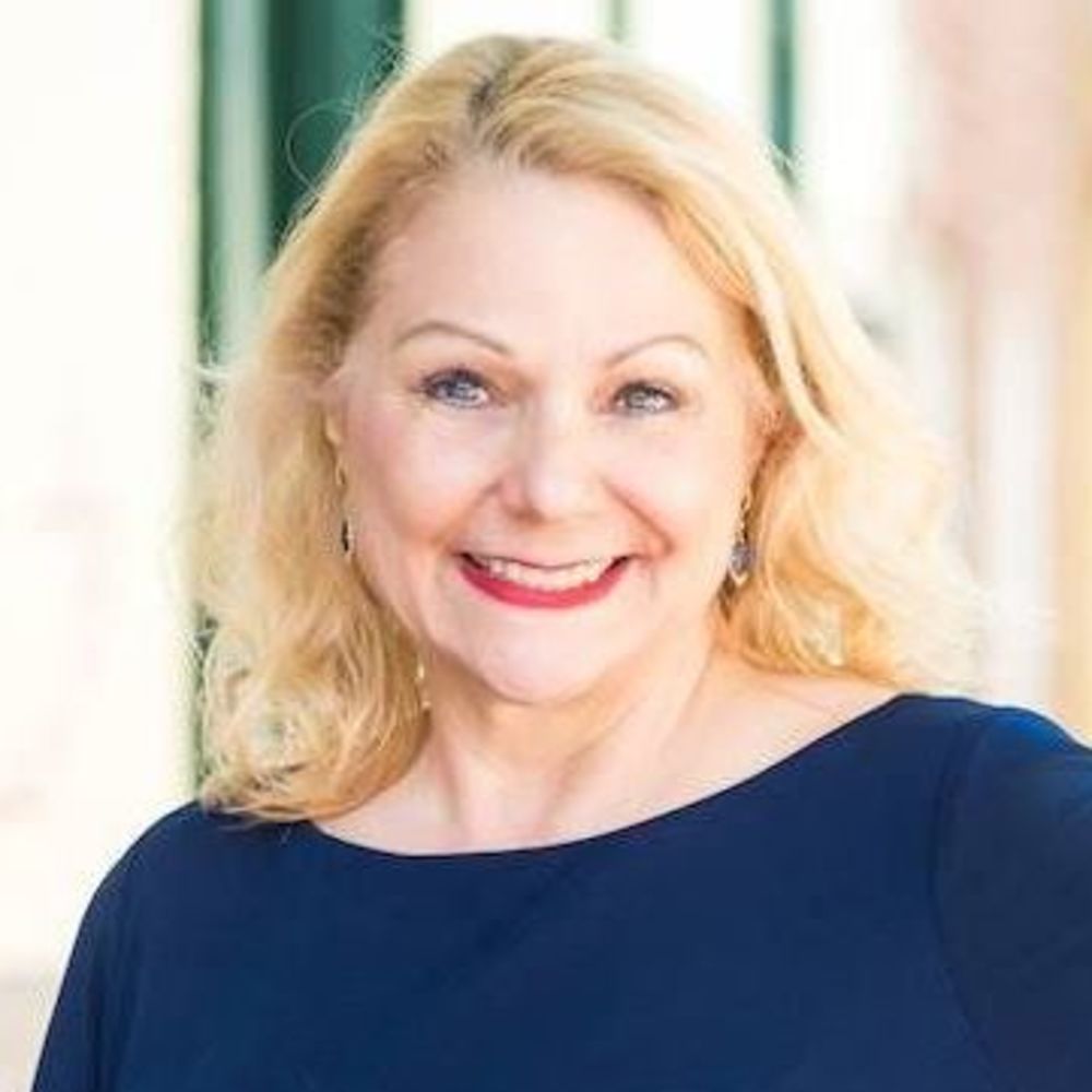 Meet your Posher, Gina